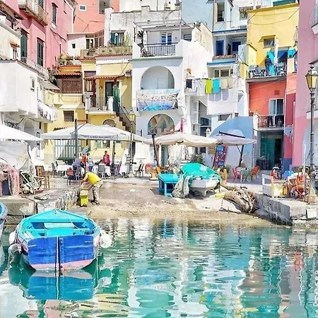 Casetta Giulia * Procida